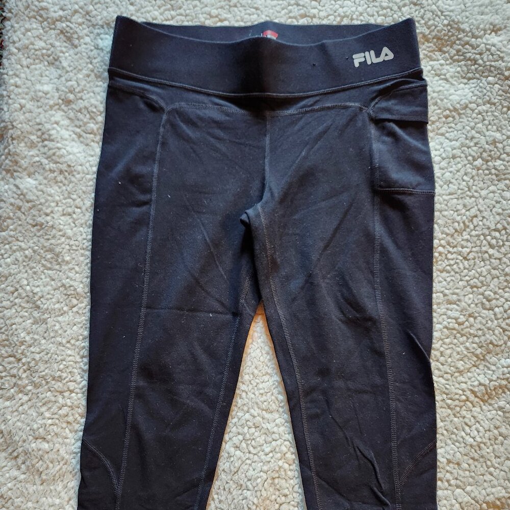 Womens cropped leggings